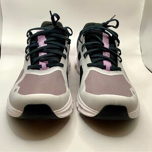 On Cloud Cloudrunner women’s 10.5 Worn once indoors